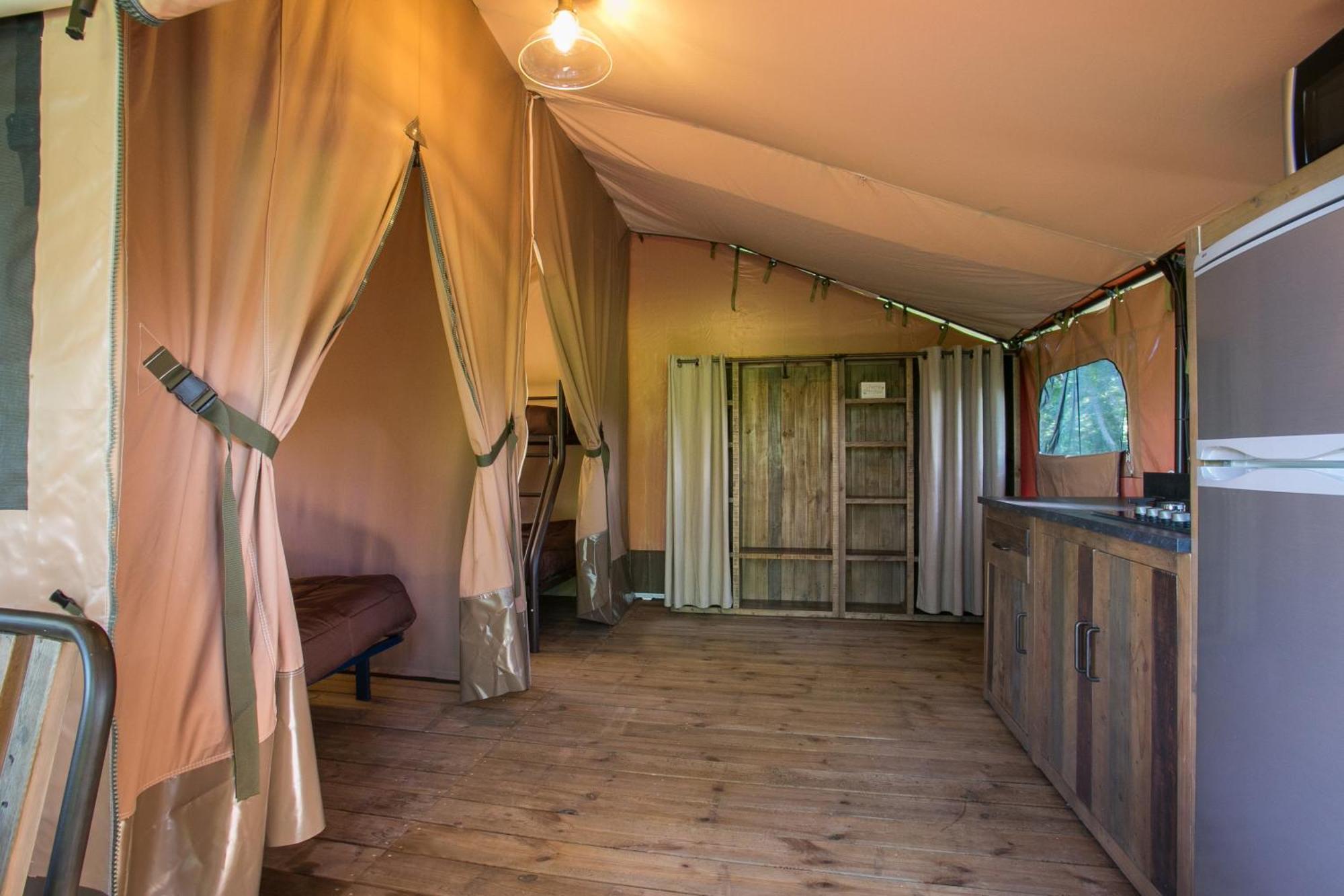 Camping La Ferme De Perdigat Limeuil Eksteriør billede