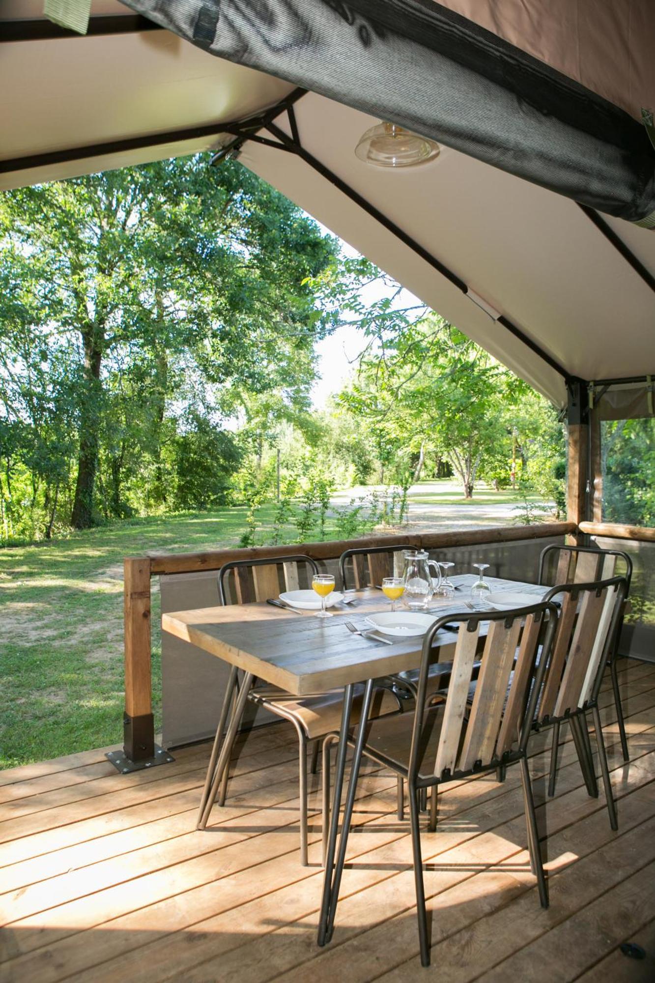 Camping La Ferme De Perdigat Limeuil Eksteriør billede